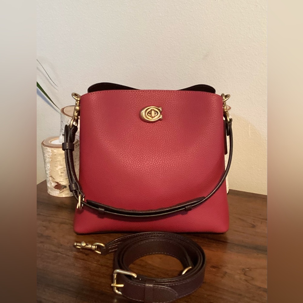 Willow Bucket Bag In Colorblock With Signature Canvas Interior